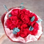 7 французских красных  роз с эвкалиптом